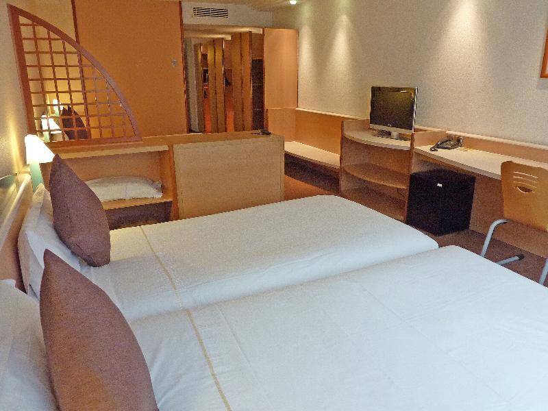 Hotel Tropical Les Escaldes Luaran gambar